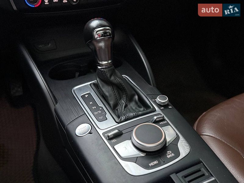 Седан Audi A3 2017 в Киеве