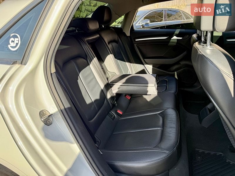Седан Audi A3 2014 в Харькове