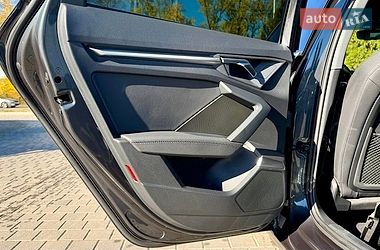 Седан Audi A3 2022 в Самборі