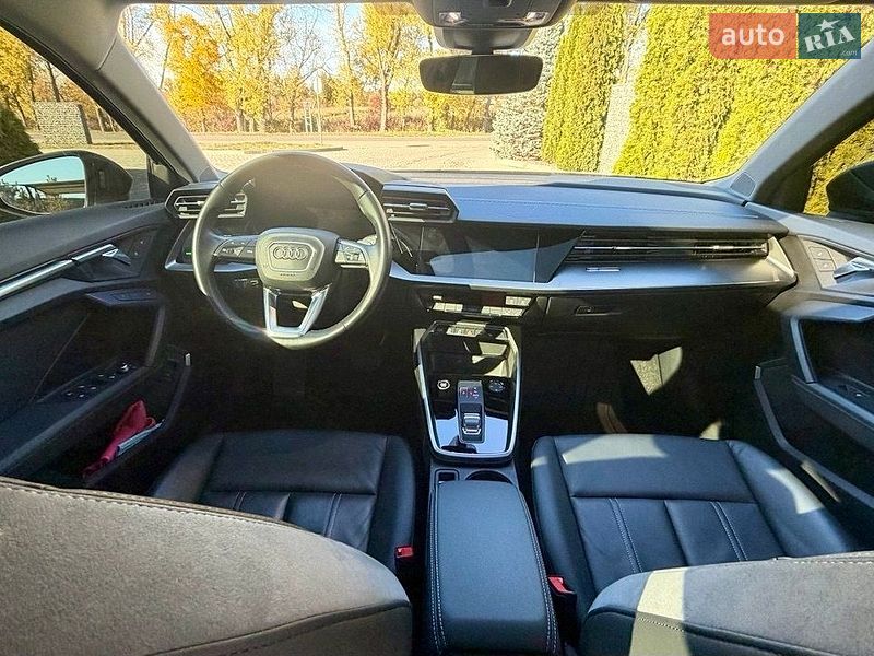 Седан Audi A3 2022 в Самборі
