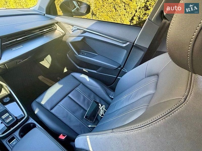 Седан Audi A3 2022 в Самборі
