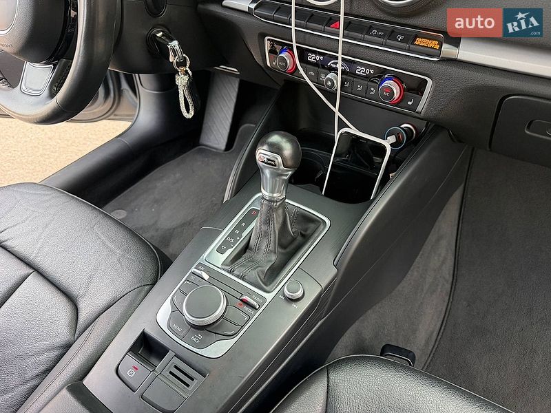 Седан Audi A3 2015 в Киеве фото 24 Седан Audi A3 2015 в Киеве