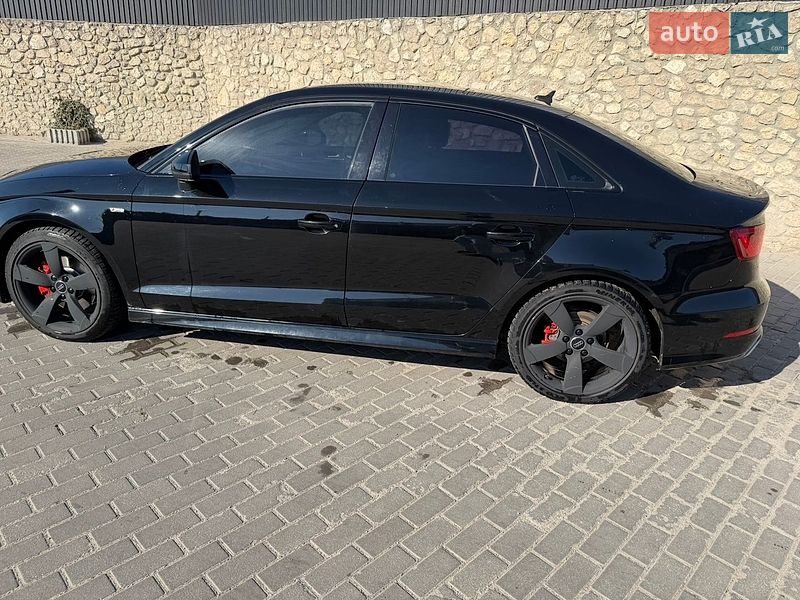 Седан Audi A3 2015 в Тернополі