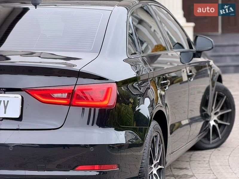 Седан Audi A3 2015 в Стрые