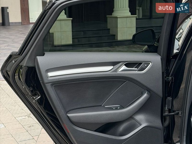 Седан Audi A3 2015 в Стрые