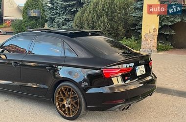 Седан Audi A3 2017 в Запоріжжі