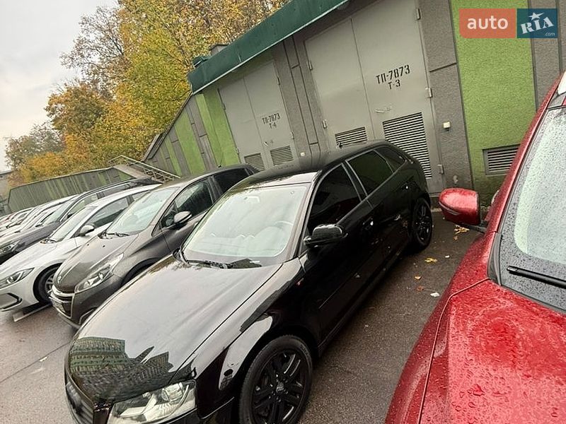 Хетчбек Audi A3 2011 в Петропавлівській Борщагівці