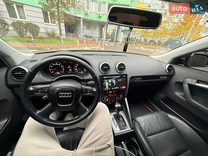 Хетчбек Audi A3 2011 в Петропавлівській Борщагівці