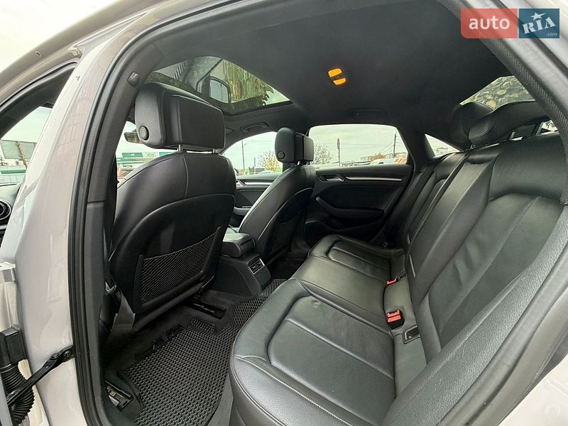 Седан Audi A3 2015 в Тернополе