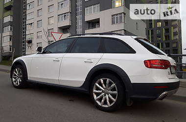 Универсал Audi A4 Allroad 2011 в Львове