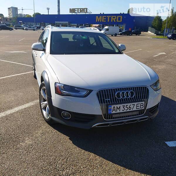 Універсал Audi A4 Allroad 2013 в Житомирі