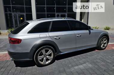Універсал Audi A4 Allroad 2013 в Пустомитах