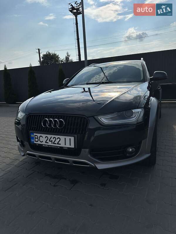 Audi A4 Allroad 2012