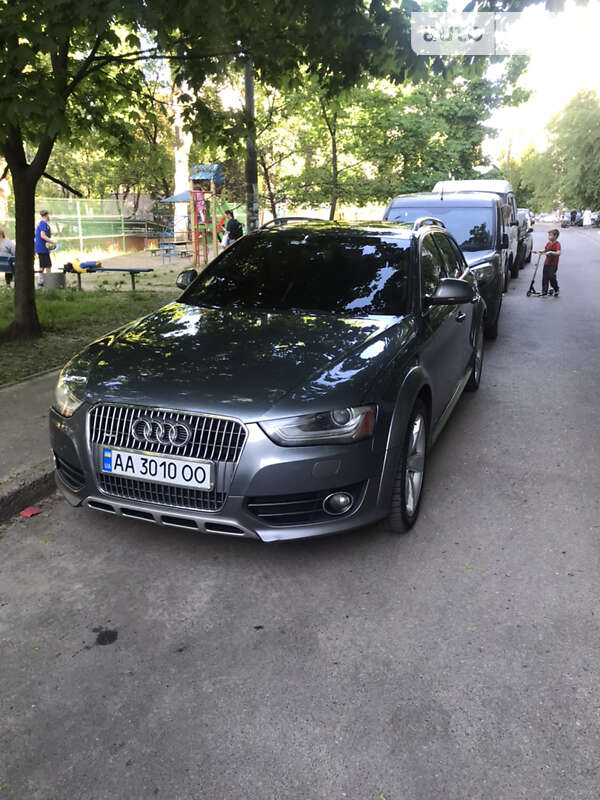 Универсал Audi A4 Allroad 2012 в Киеве