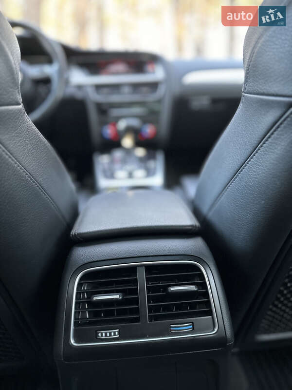 Універсал Audi A4 Allroad 2012 в Києві