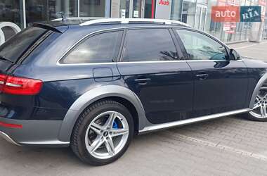 Универсал Audi A4 Allroad 2015 в 