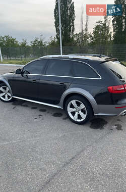 Универсал Audi A4 Allroad 2012 в 
