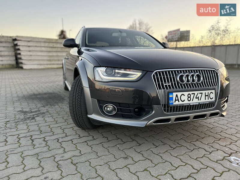 Універсал Audi A4 Allroad 2015 в Сарнах