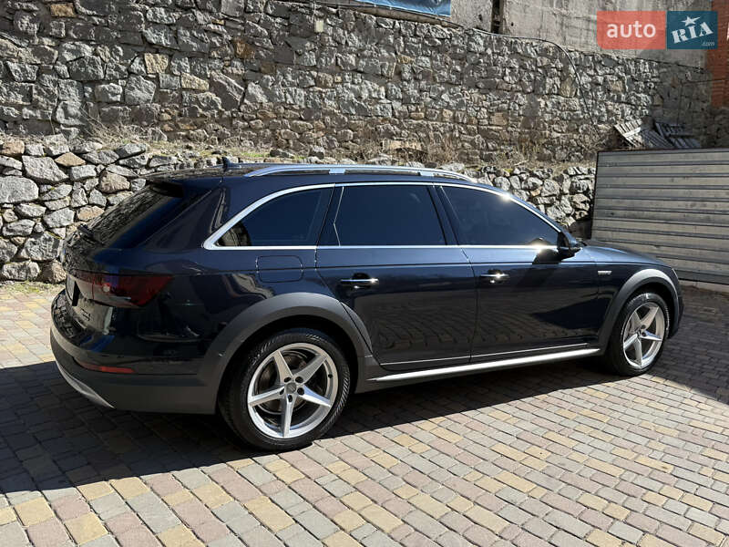 Универсал Audi A4 Allroad 2018 в Умани