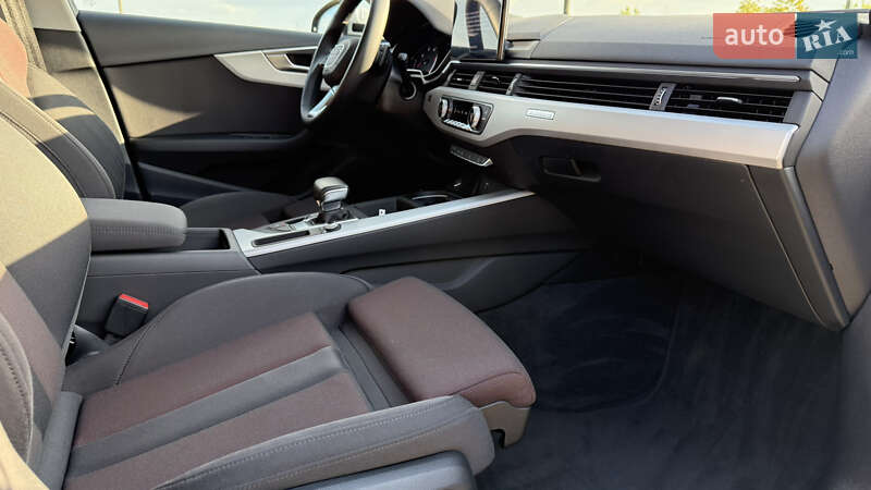 Универсал Audi A4 Allroad 2022 в Львове