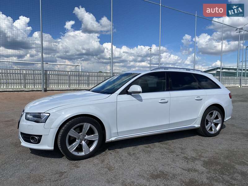 Універсал Audi A4 Allroad 2013 в Києві