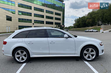 Универсал Audi A4 Allroad 2015 в 