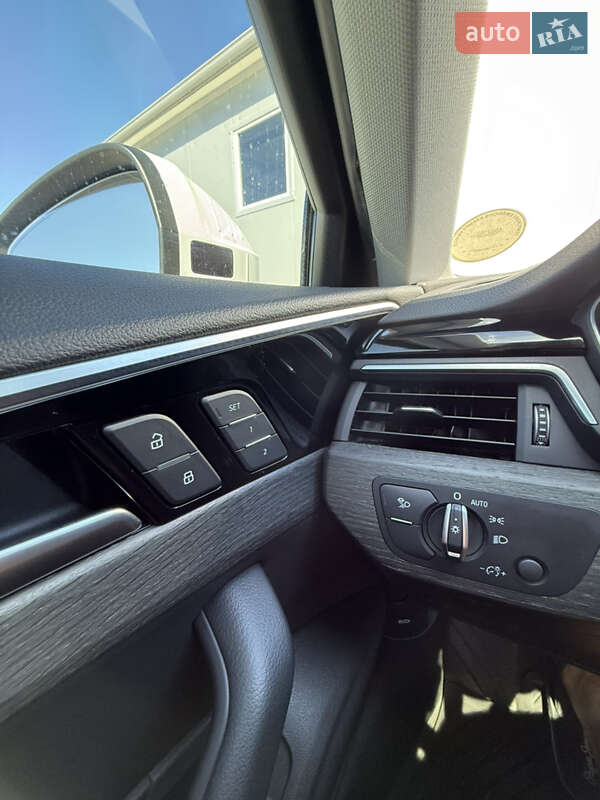 Универсал Audi A4 Allroad 2020 в Львове