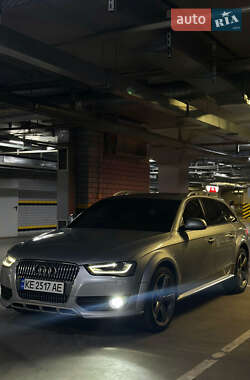 Универсал Audi A4 Allroad 2016 в 