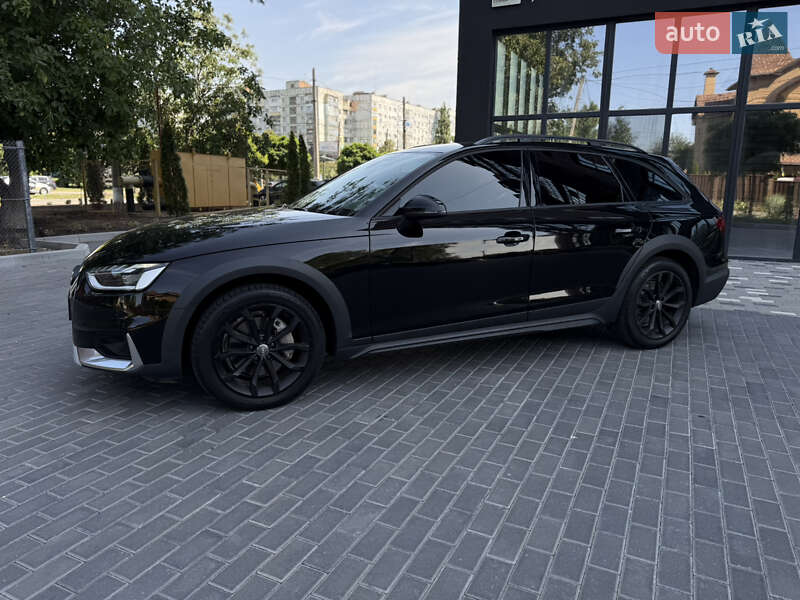 Универсал Audi A4 Allroad 2019 в Полтаве