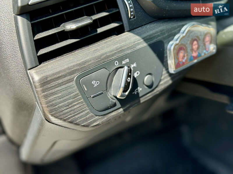 Универсал Audi A4 Allroad 2017 в Киеве