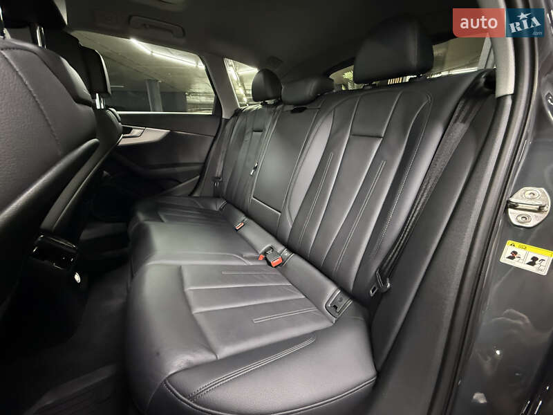 Универсал Audi A4 Allroad 2017 в Одессе