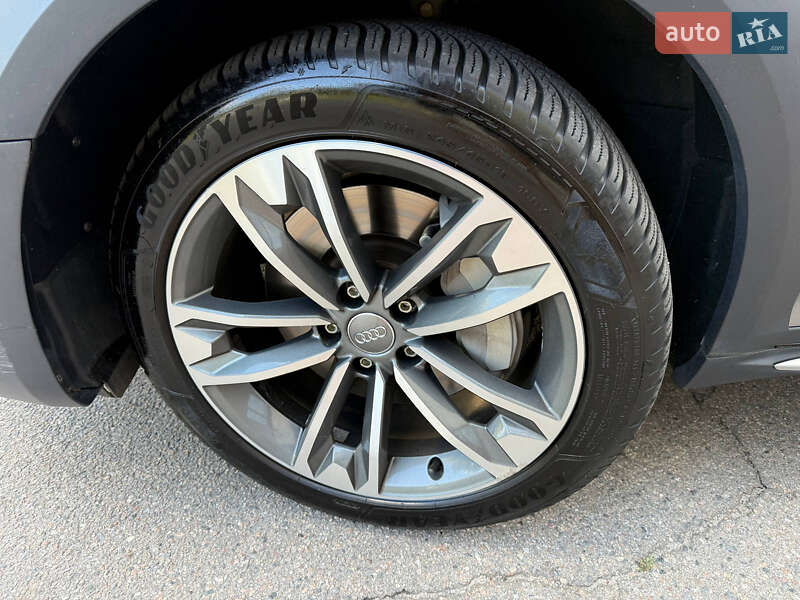 Универсал Audi A4 Allroad 2017 в Днепре