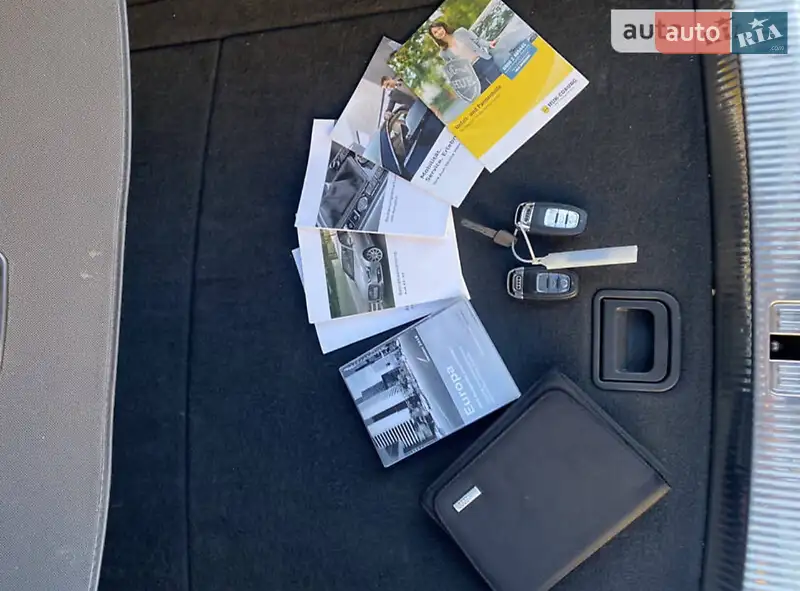 Универсал Audi A4 Allroad 2012 в Вишневом документ