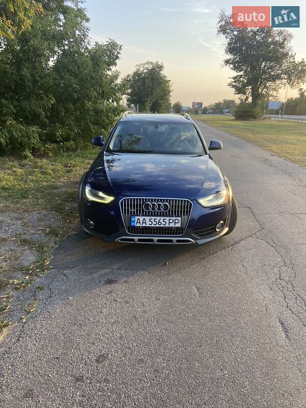 Универсал Audi A4 Allroad 2013 в Киеве