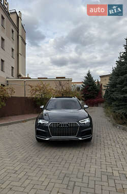Универсал Audi A4 Allroad 2017 в 