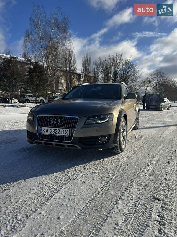 Audi A4 Allroad 2011