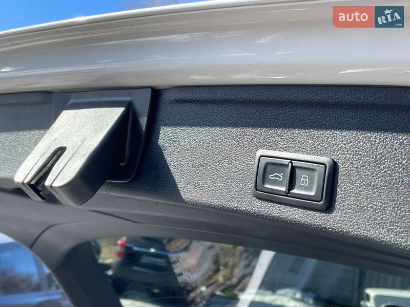 Универсал Audi A4 Allroad 2017 в Киеве