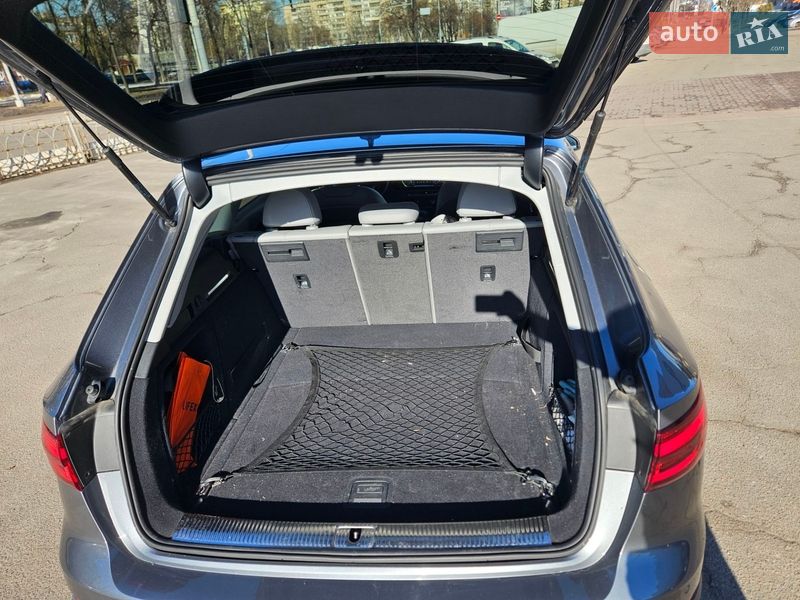 Универсал Audi A4 Allroad 2018 в Киеве