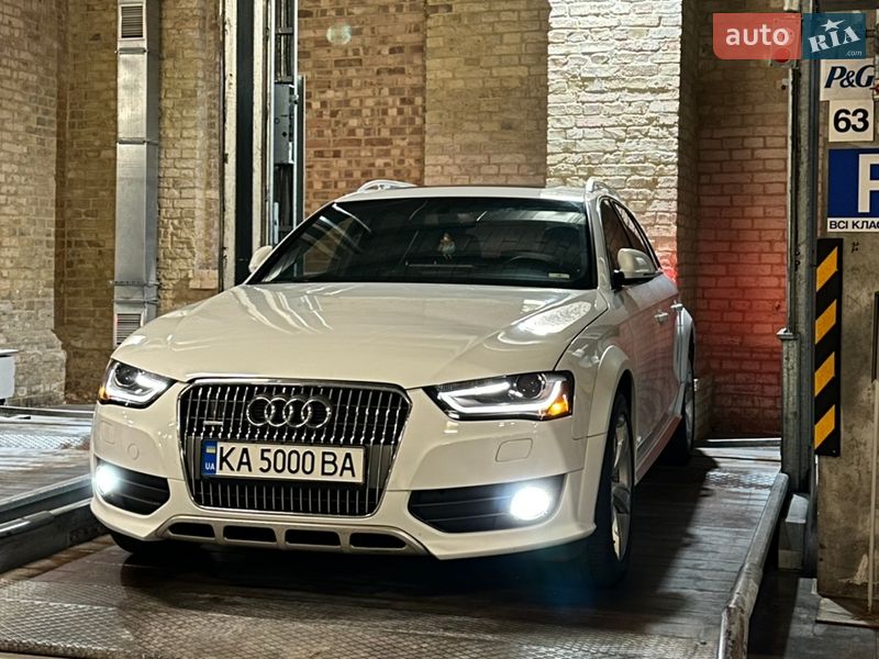 Audi A4 Allroad 2015