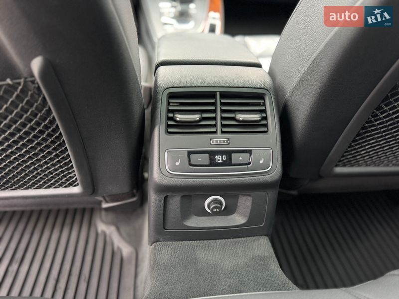 Універсал Audi A4 Allroad 2017 в Луцьку