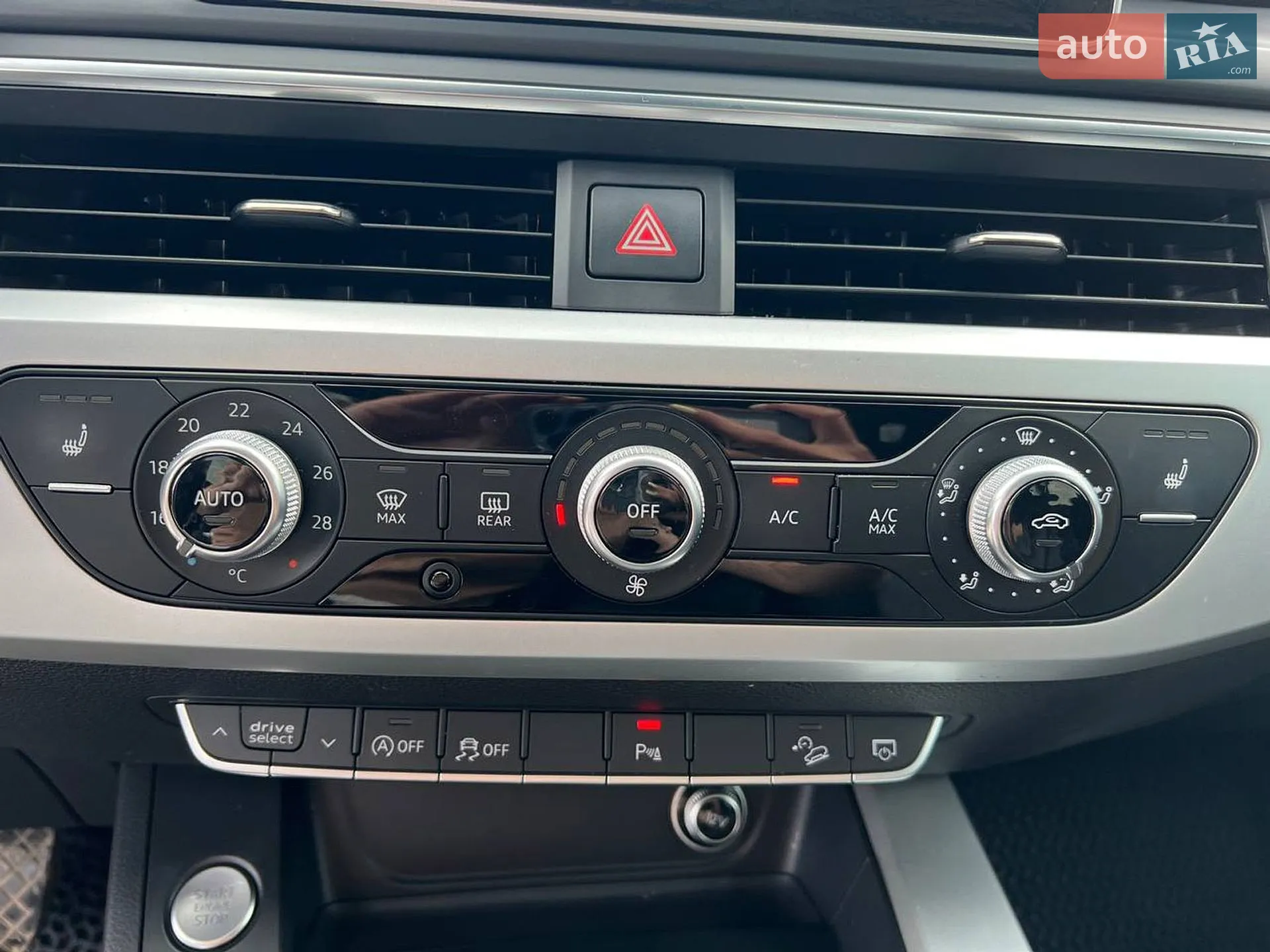 2016 Audi A4 allroad - мініатюра 31