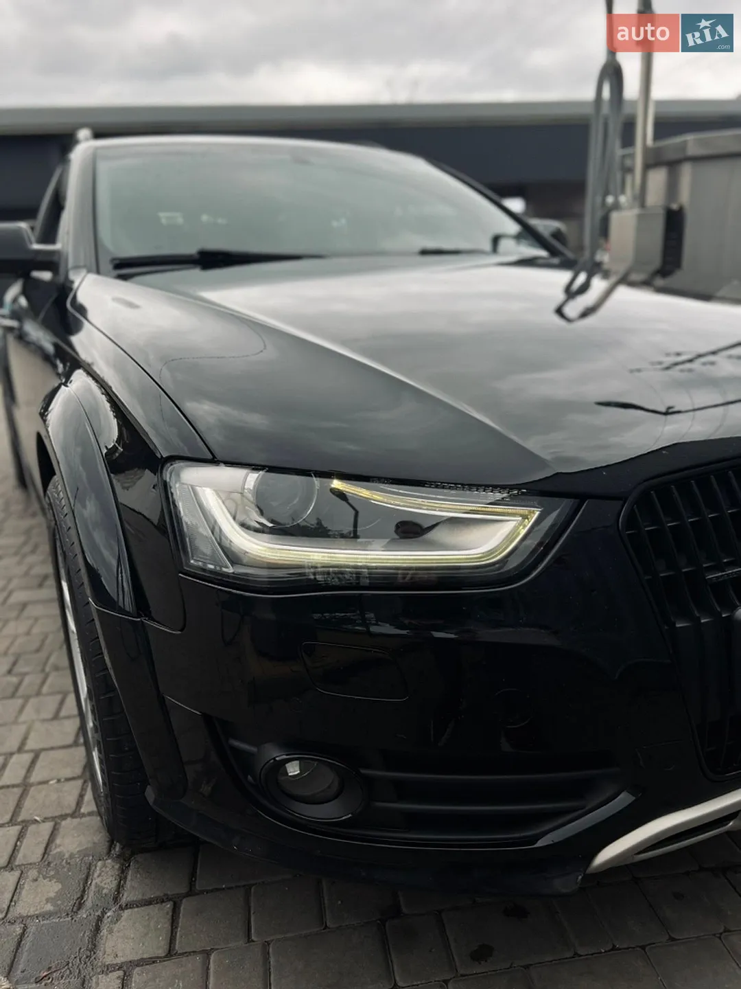 Audi A4 Allroad 2010 VIN WAUZZZ8K3BA007106 фото оголошення 2 з 23