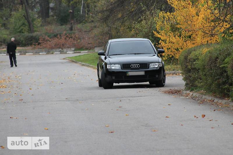 Седан Audi A4 2003 в Запорожье