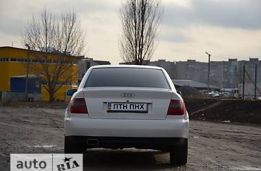Седан Audi A4 1998 в 