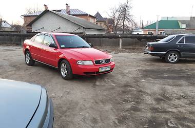 Седан Audi A4 1995 в Глухове