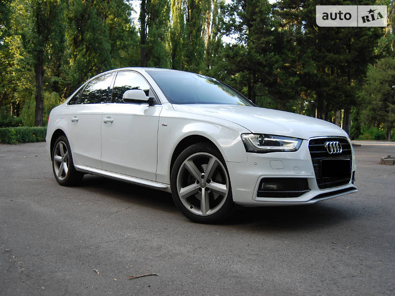 Седан Audi A4 2014 в Києві