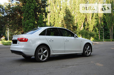 Седан Audi A4 2014 в Києві