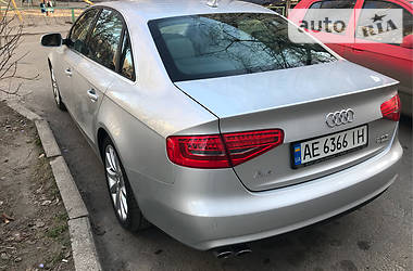 Седан Audi A4 2013 в Днепре