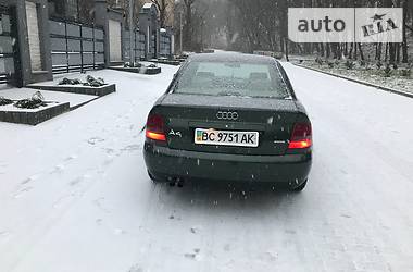Седан Audi A4 2000 в Львове