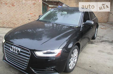 Седан Audi A4 2012 в Львове